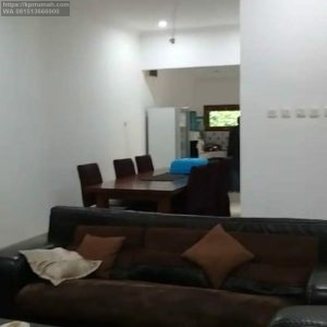 Jual Villa di Ciawi Puncak 2 Kolam Renang Full Furniture Baru Renovasi